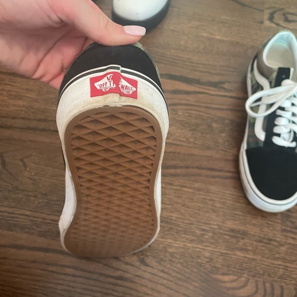 Vans size 9 very good condition!! - Picture 3 of 4